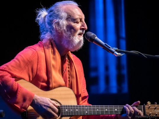 Deva Premal & Miten mit Manose in der Samsung Hall Zürich